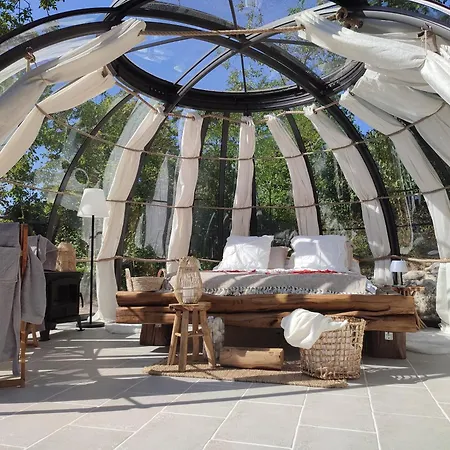 Bulles D'auvergne Luxe tent Cesset
