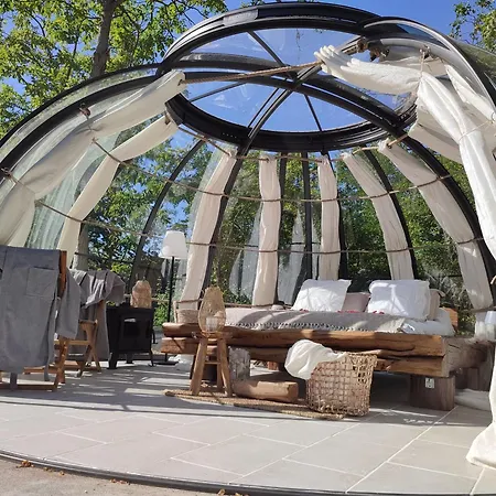 Bulles D'auvergne Luxe tent Cesset